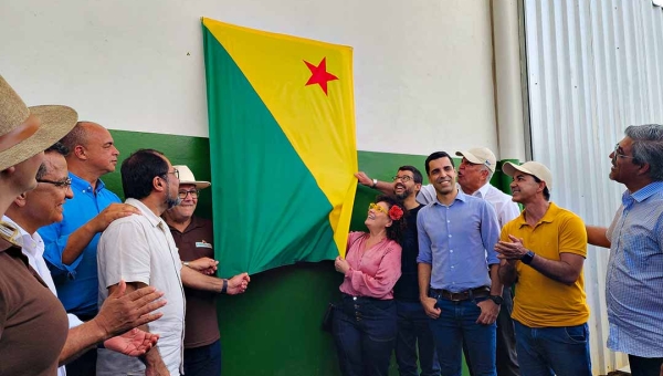 Ao enaltecer Complexo Industrial do Café, Edvaldo destaca: “teve coragem de produtor para começar a produzir”